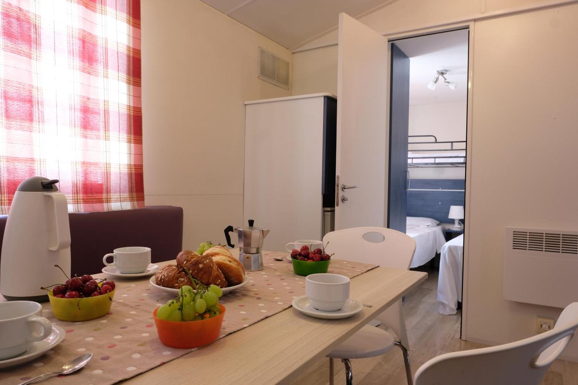 Happy Camp Mobile Homes In Camping Village Baia Paradiso Badesi Esterno foto