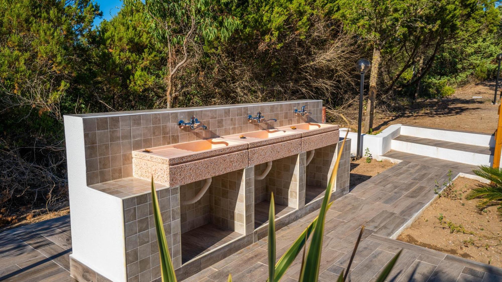 Happy Camp Mobile Homes In Camping Village Baia Paradiso Badesi Esterno foto